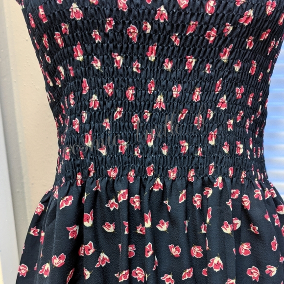 New Navy Floral Smocked Ruffled Tank Top - Picture 7 of 11